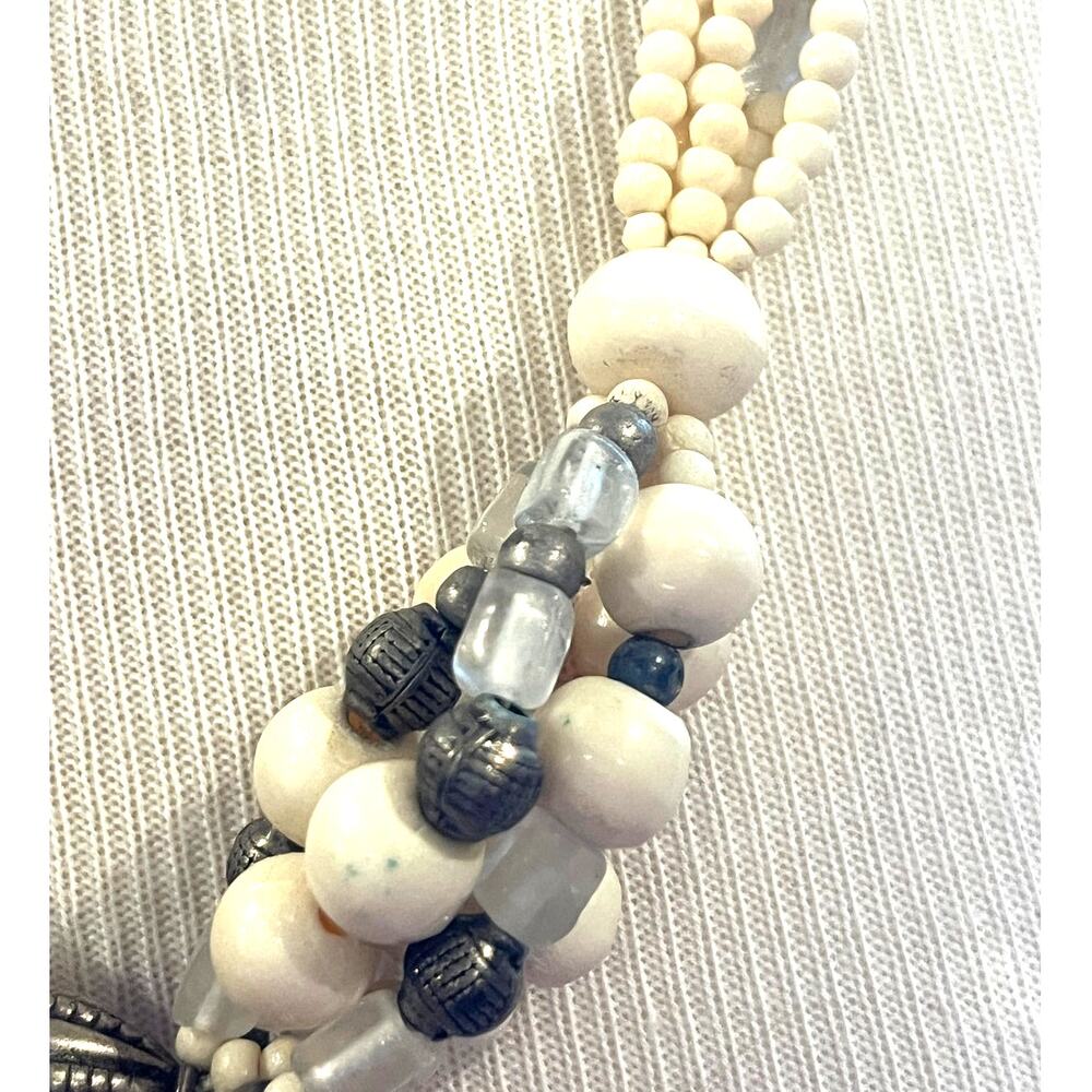 Bohemian Handmade Shell, Silver Beaded Fashion Jewelry Necklace - 12" in length - Picture 2 of 4
